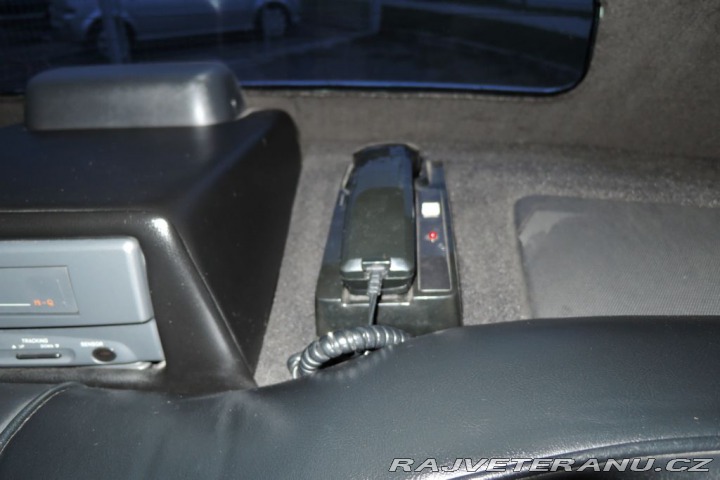 Lincoln Town Car 4,6 Limuzína 9.m Pronájem 1995