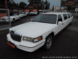 Lincoln Town Car 4,6 Limuzína 9.m Pronájem 1995