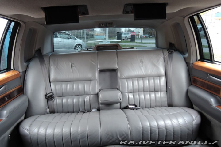 Lincoln Town Car 4,6 Limuzína 7.m Pronájem 1993