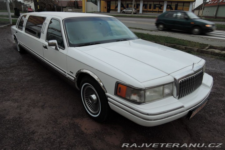 Lincoln Town Car 4,6 Limuzína 7.m Pronájem 1993
