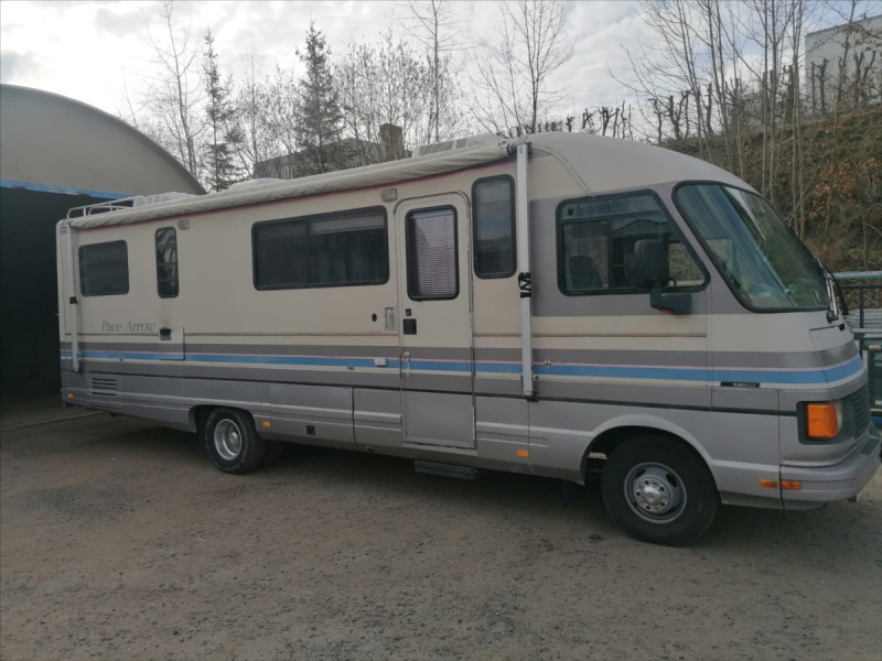 Ford F 7,5 Fleetwood Pace Arow