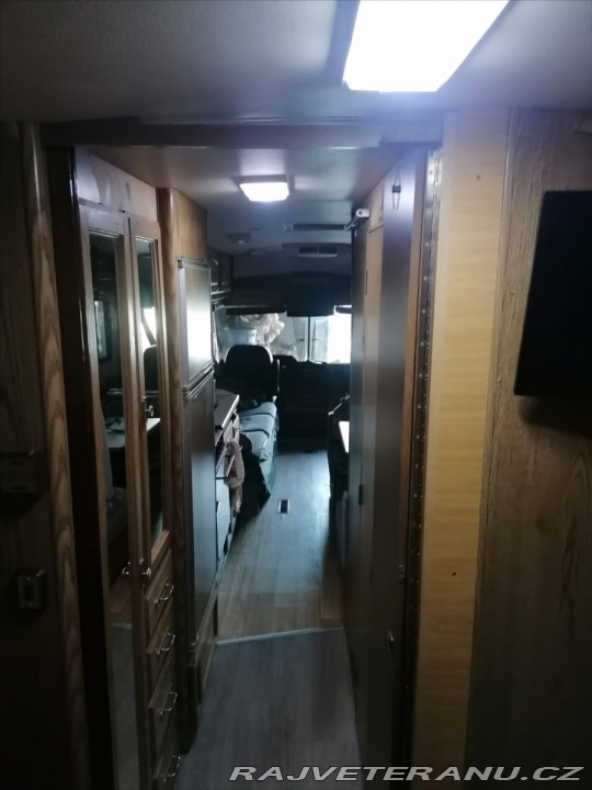 Ford F 7,5 Fleetwood Pace Arow 1990