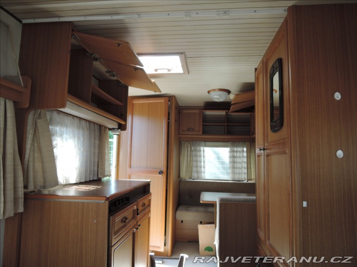 Ostatní značky Ostatní modely Hobby De Luxe 420 obytný přívě 1987