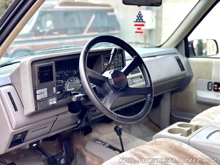 Chevrolet Suburban 1500 | 5.7L V8 | 4x4 1994