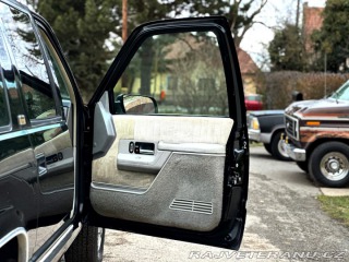 Chevrolet Suburban 1500 | 5.7L V8 | 4x4 1994