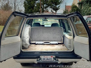 Chevrolet Suburban 1500 | 5.7L V8 | 4x4 1994