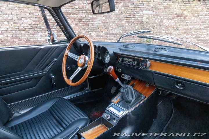 Alfa Romeo GT 1300 GT Junior Bertone 1971