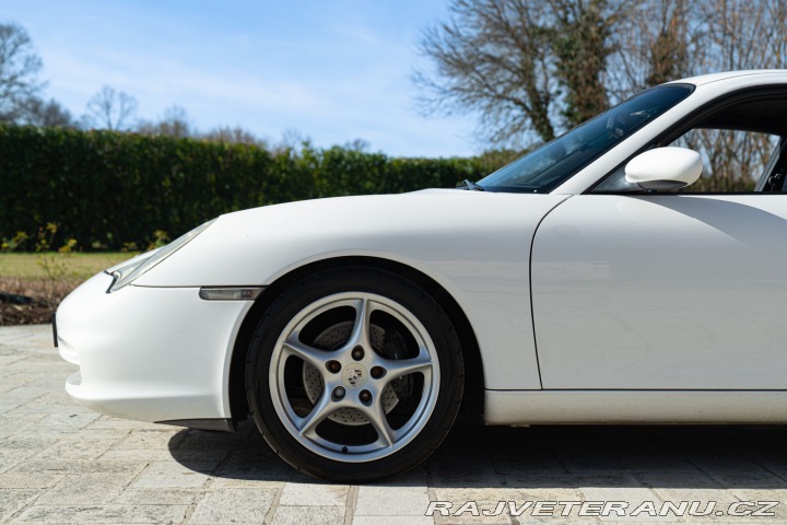 Porsche 911 996 (911) 2002
