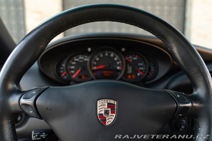 Porsche 911 996 (911) 2002