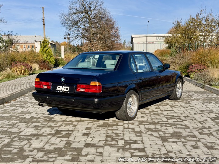 BMW 7 40iL E32 1993