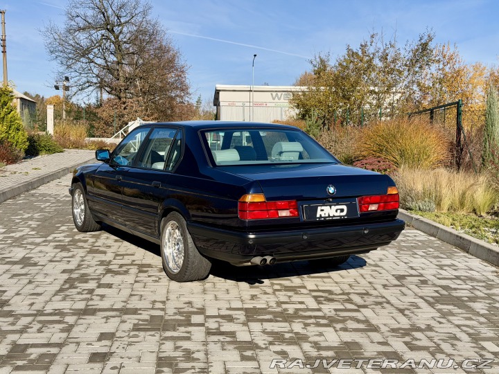 BMW 7 40iL E32 1993