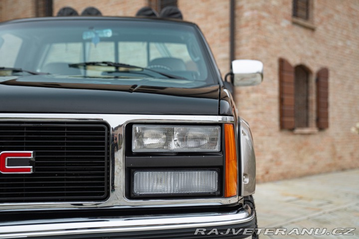 GMC Sierra SLX 5.7 L V8 1990