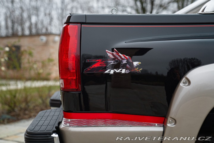 GMC Sierra SLX 5.7 L V8 1990