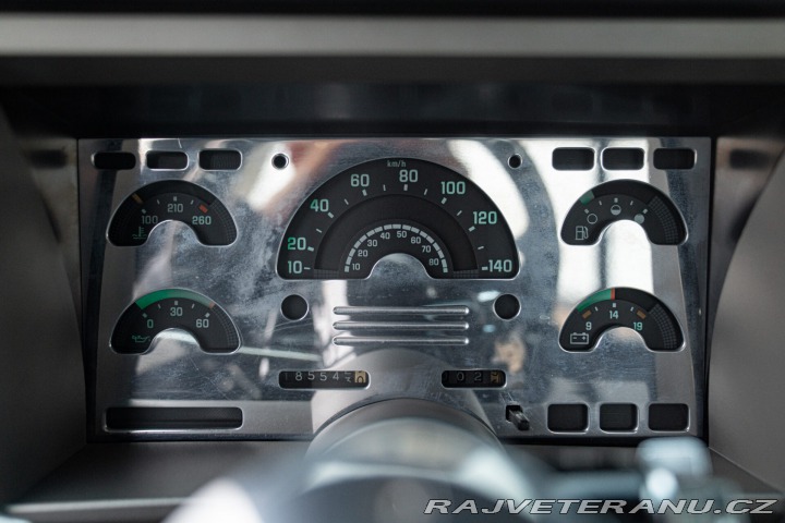 GMC Sierra SLX 5.7 L V8 1990