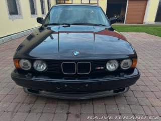 BMW M5 M5 sedan  3.6i  švýcar 1989