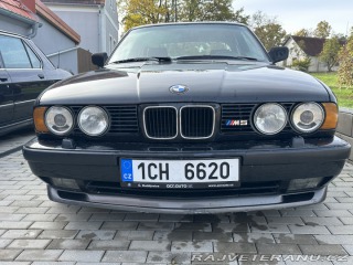 BMW M5 M5 sedan  3.6i  švýcar 1989