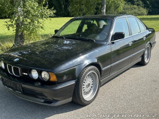 BMW M5 M5 sedan  3.6i  švýcar 1989