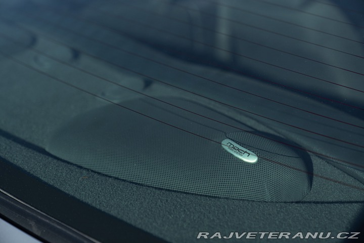 Ford Mustang GT V8 SRS 2002