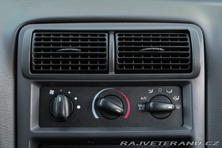 Ford Mustang GT V8 SRS 2002