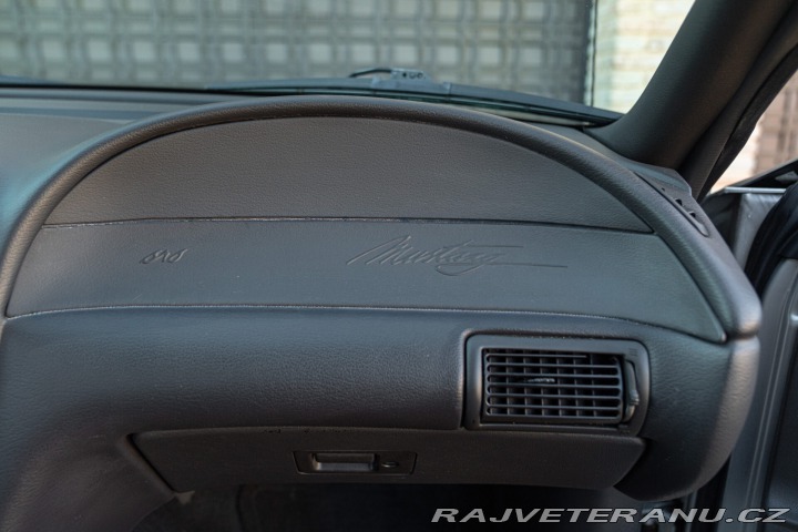 Ford Mustang GT V8 SRS 2002