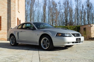 Ford Mustang GT V8 SRS 2002