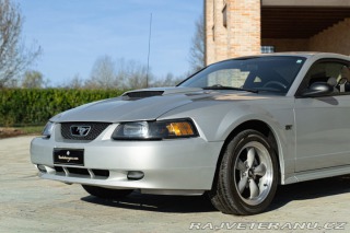 Ford Mustang GT V8 SRS 2002