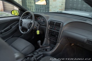 Ford Mustang GT V8 SRS 2002