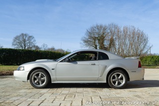 Ford Mustang GT V8 SRS 2002