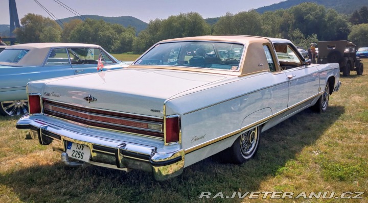Lincoln Town Car 1977