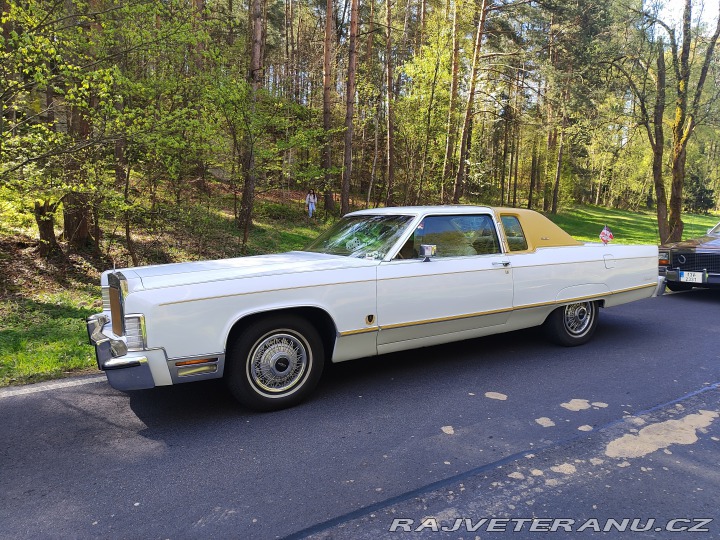 Lincoln Town Car 1977