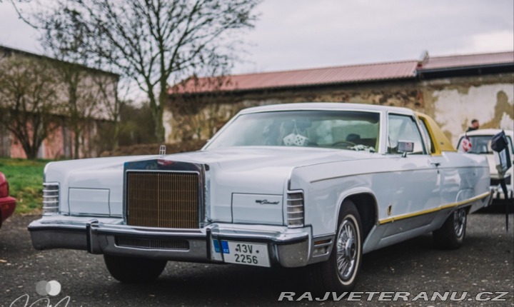 Lincoln Town Car 1977