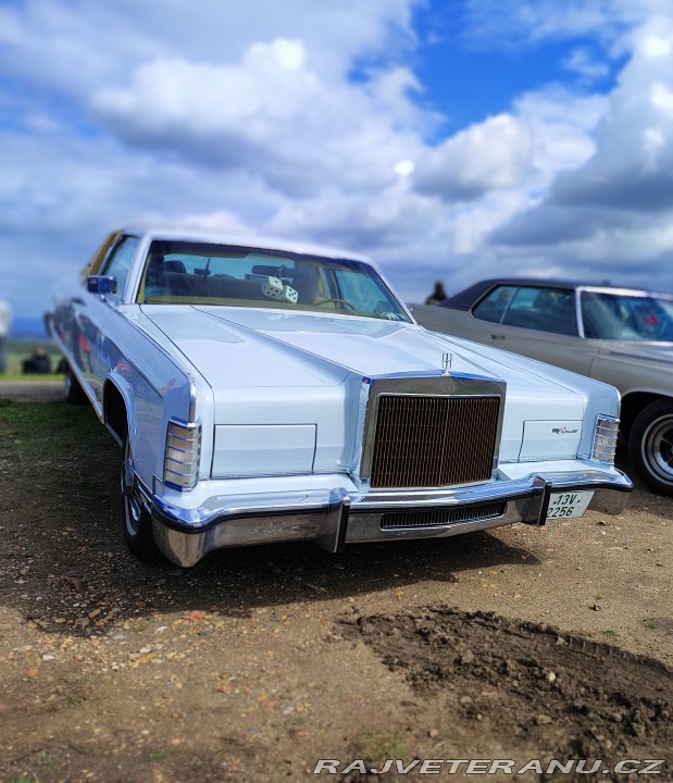 Lincoln Town Car  1977