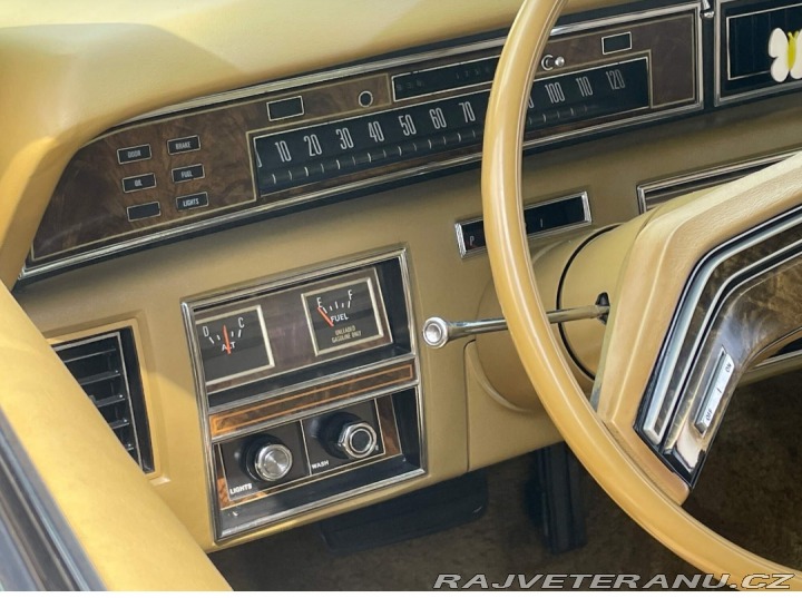 Lincoln Town Car 1977