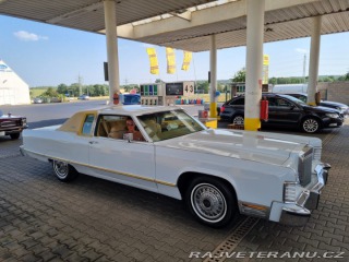 Lincoln Town Car  1977