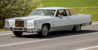Lincoln Town Car  1977