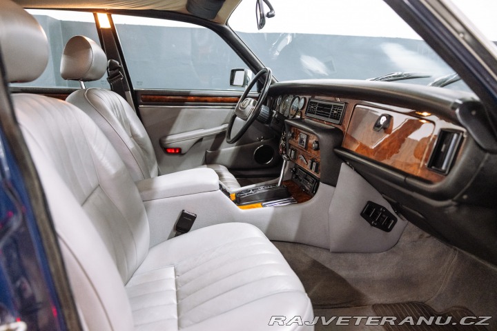 Jaguar XJ SOVEREIGN V12 1988
