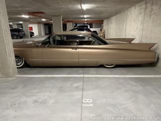 Cadillac DeVille 