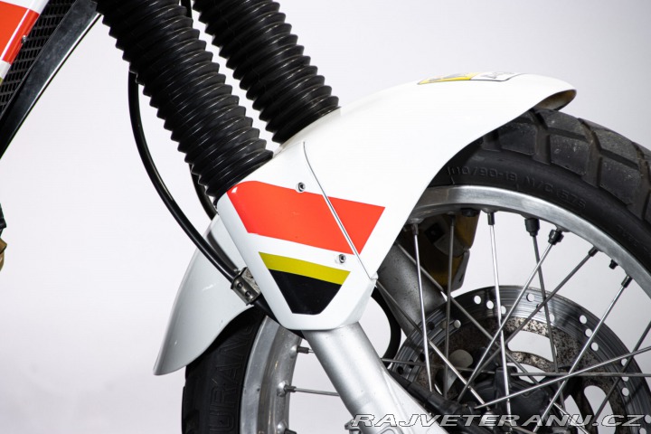 Ostatní značky Ostatní modely Cagiva ELEFANT 900 IE 1993