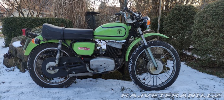 ČZ 175 ČZ 175 trail 1977