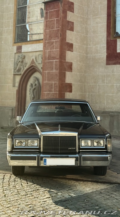 Lincoln Town Car 5.0 V8 1984