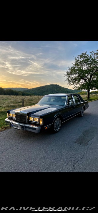 Lincoln Town Car 5.0 V8 1984