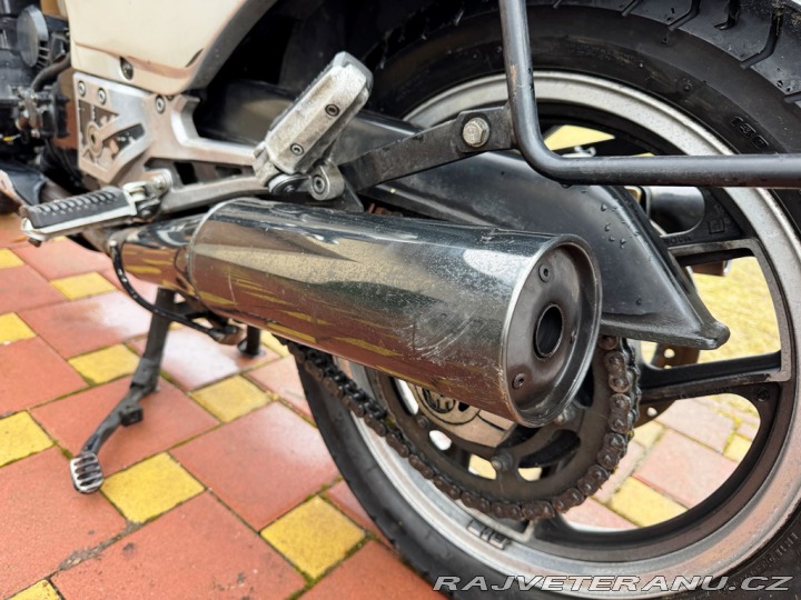 Kawasaki GPZ 900R, 1988 1988