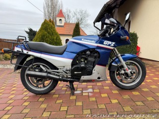 Kawasaki GPZ 900R, 1988 1988