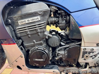 Kawasaki GPZ 900R, 1988 1988