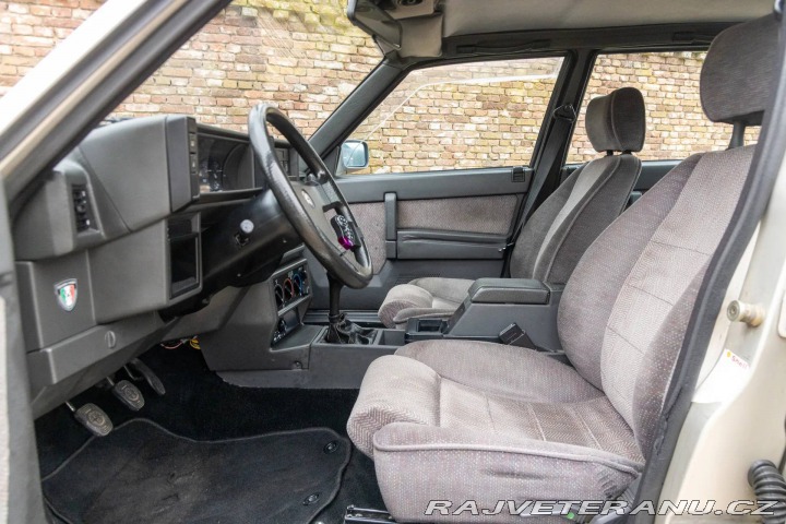 Alfa Romeo 75 2.0 Twin Spark 1988