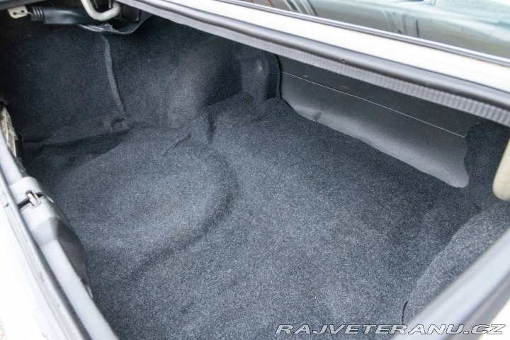 Alfa Romeo 75 2.0 Twin Spark 1988