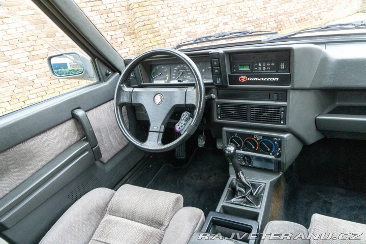 Alfa Romeo 75 2.0 Twin Spark 1988