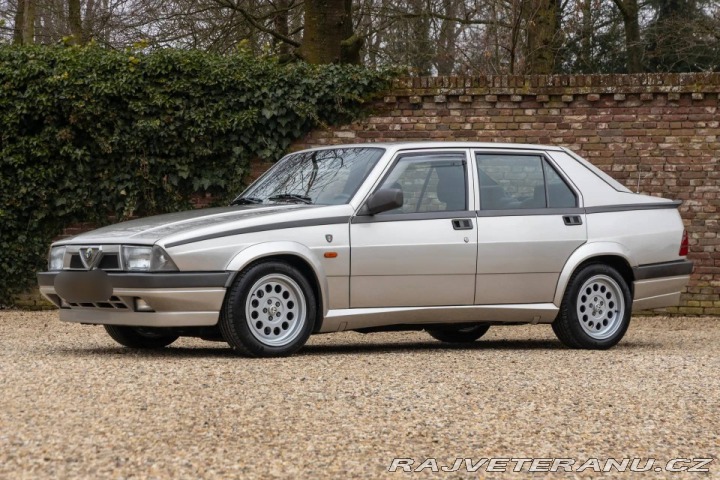 Alfa Romeo 75 2.0 Twin Spark 1988