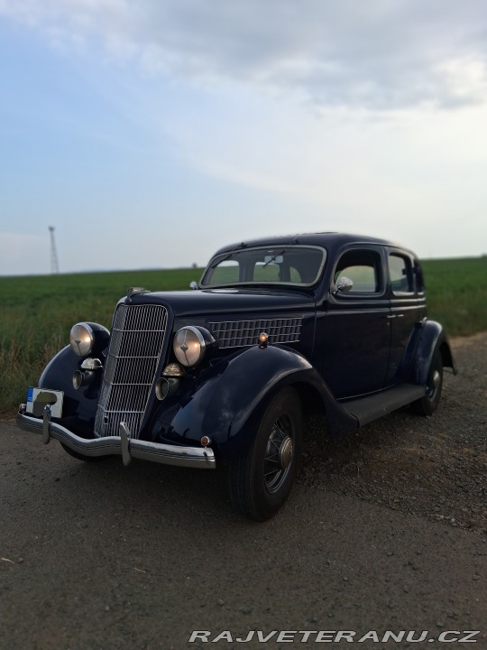 Ford V8 1935