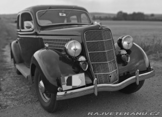 Ford V8 1935